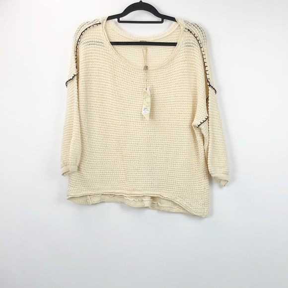 BKE Sweaters - 🍁BKE Beige Waffle Knit Scoop-neck Sweater